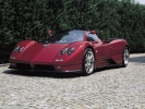 Pagani Zonda Roadster: вид спереди сбоку (красный)