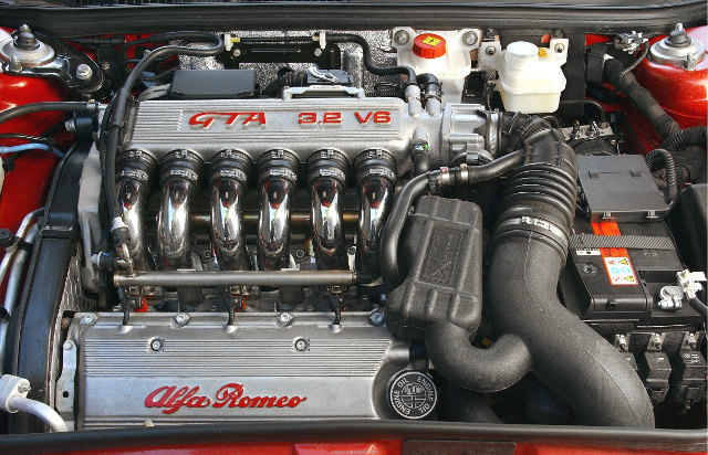 2003-alfa-romeo-147-Engine
