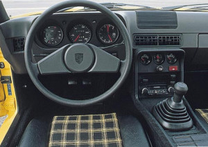 Porsche-924-interior